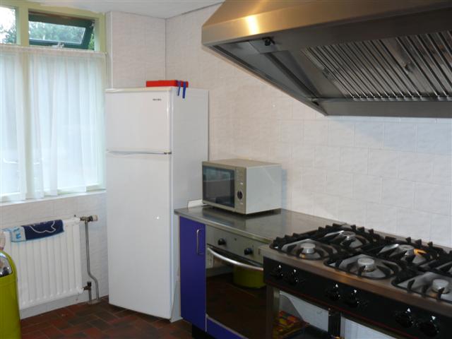 Andere zijde van de keuken van Ut Jeugdhuis
